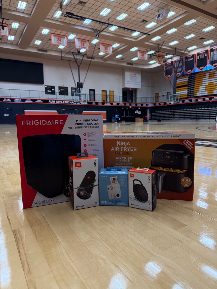 𝗟𝗘𝗧 𝗧𝗛𝗘 𝗠𝗔𝗗𝗡𝗘𝗦𝗦 𝗕𝗘𝗚𝗜𝗡!!

Hoops Madness is 𝗧𝗢𝗡𝗜𝗚𝗛𝗧 at 𝟳 𝗣𝗠... Don't miss out!

📍 - AUM Athletics Complex
🏀 - Meet the Warhawks! 
🎁 - Fun giveaways! 
🥘 - Walk-On's provided by SGA!

#WeAreAUM
