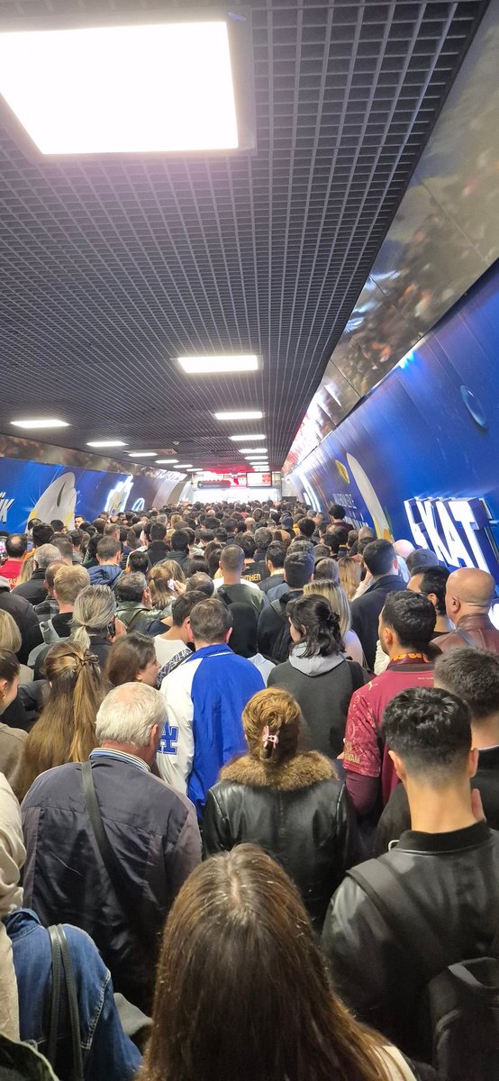 Başlıcam maçınıza 15 dakikadır bekliyom