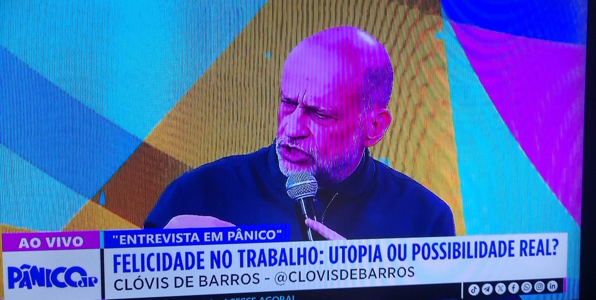 Oswaldinho73's tweet image. #ProgramaPanico
#MorningShow
#JovemPanNews
Na boa, depois de como se diz hoje: &quot;pagaram um pau&quot; para este aí que chamaram de PROFESSOR que tem vários livros publicados e traduzidos pelo mundo inclusive na Rússia, dizer repetidamente: &quot;haja visto&quot;
Troquei de canal...
