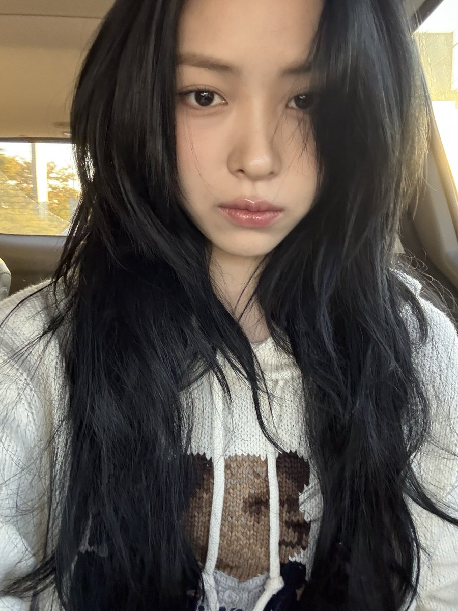 itzy__bubble's tweet image. [22/10/25] [8:57AM KST] 🐱💭