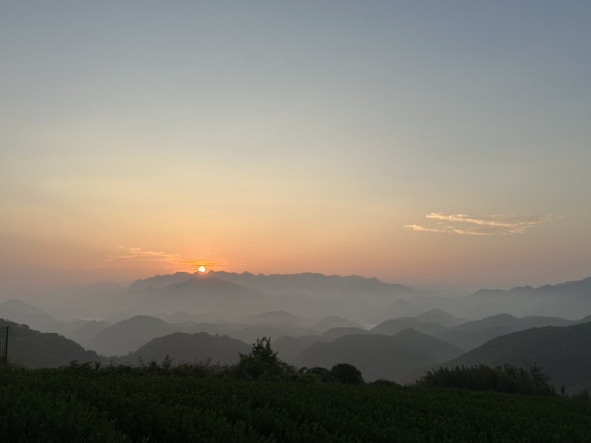 ZhuiCoder's tweet image. 国庆看的日出