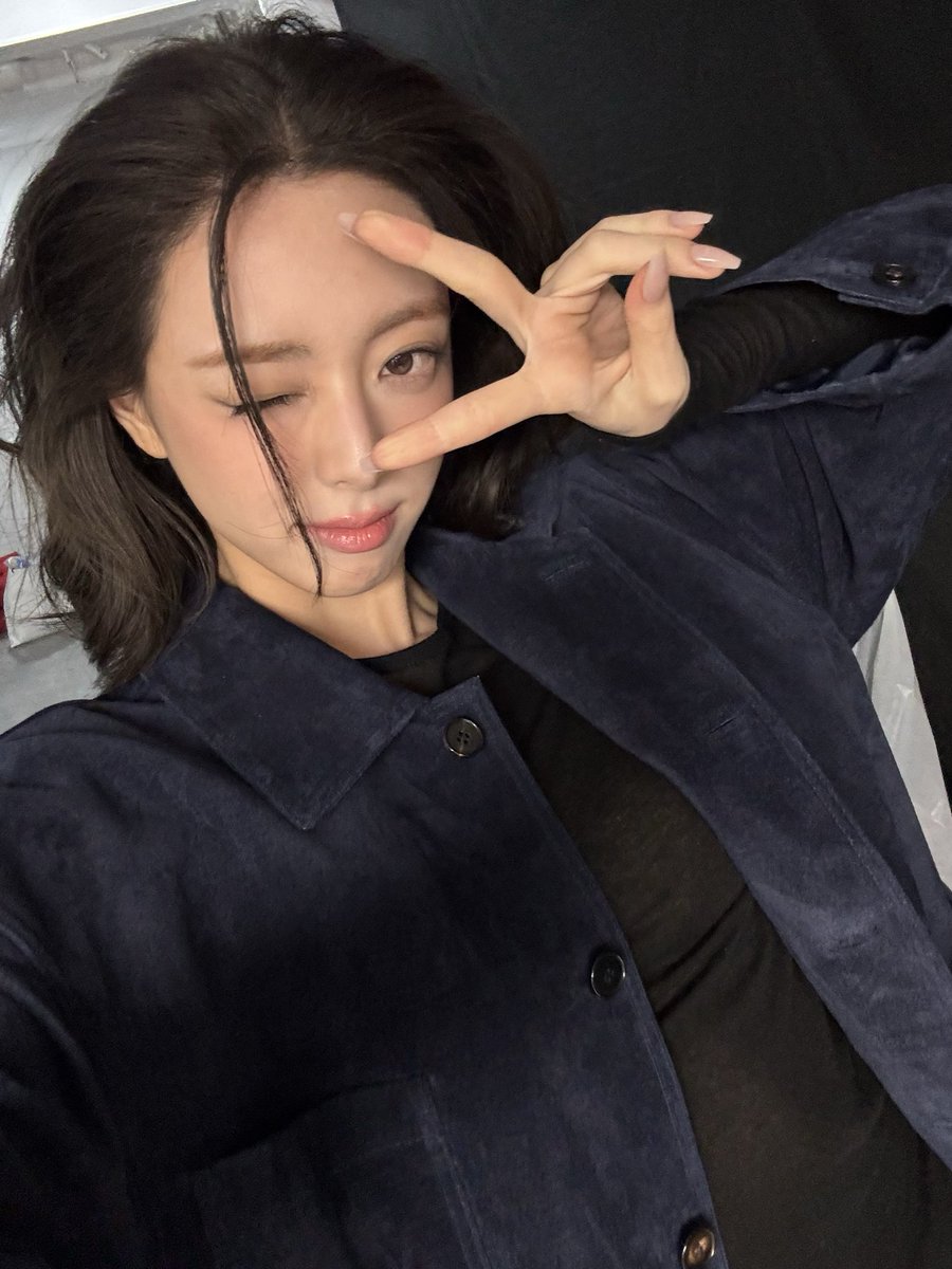 itzy__bubble's tweet image. [22/10/25] [11:04PM KST] 🐰💭