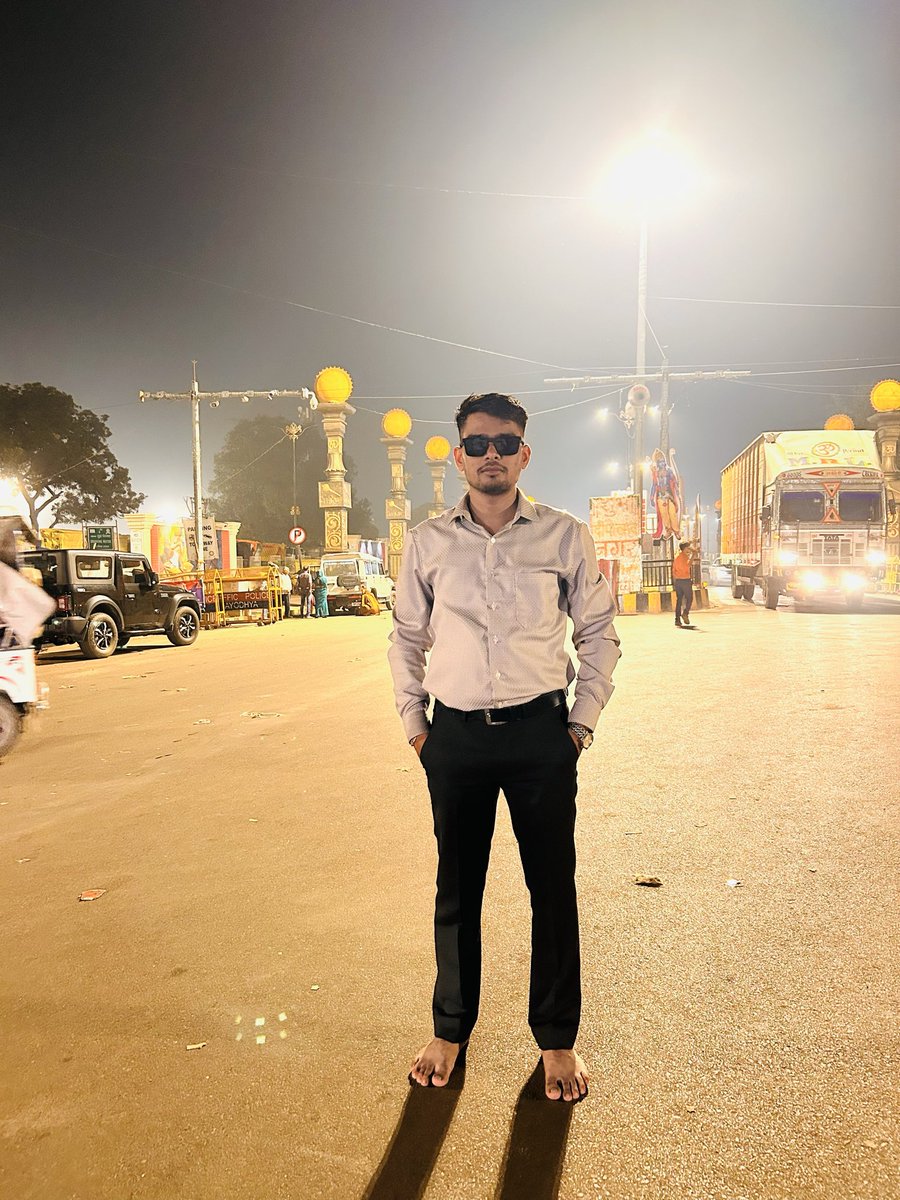 mohitpandit0's tweet image. हर त्यौहार महसूस करवाता है कि कामयाबी से बड़ा कोई उत्सव नहीं होता