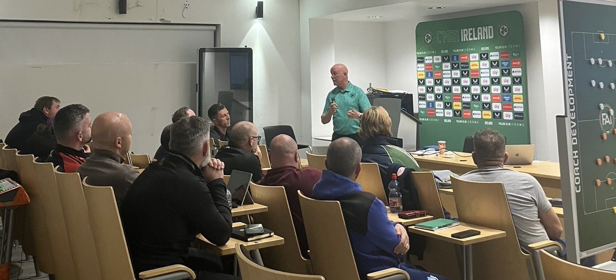 pmlegend57's tweet image. Enjoyable evening discussing the @LoiWomen WNL for the past season with #Coaches working in the Women's game from #grassrootsfootball to WNL. Special Thanks to @sullo11 for insights &amp;amp; discussion on his current role and @bfcdublin Coaches. #lifelonglearning @FAICoachDev @FAIreland
