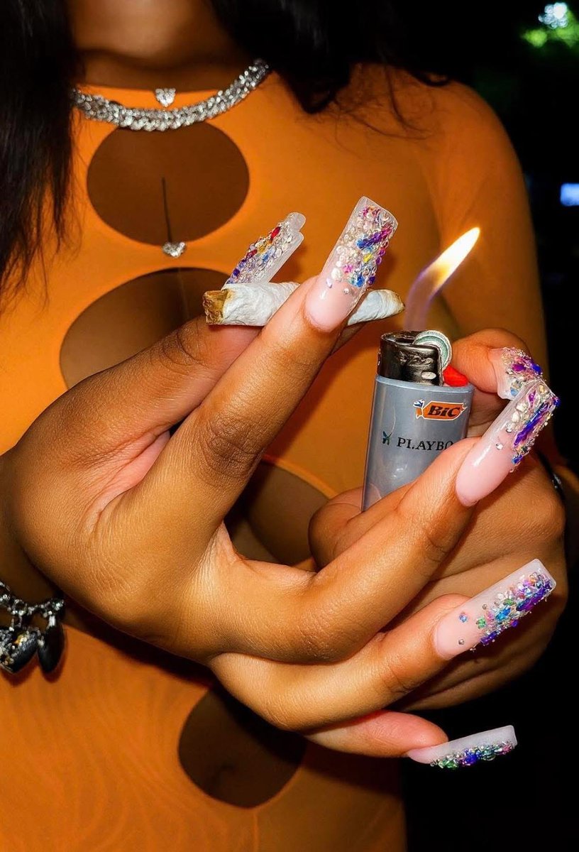 luvvvmula's tweet image. Me once i become irritated 😂🤏🏽