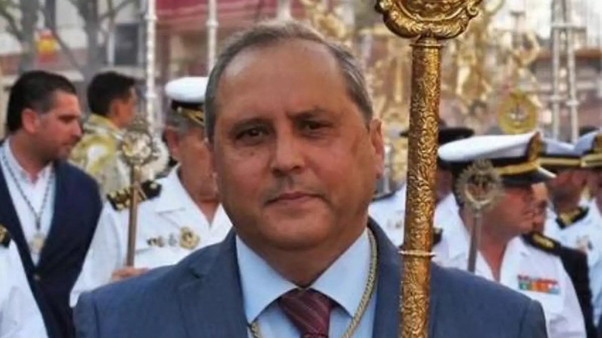 La Junta de Gobierno de esta Hermandad ha decidido nombrar a D. Joaquín de la Peña Fernández como Exaltador Eucarístico en 2026.