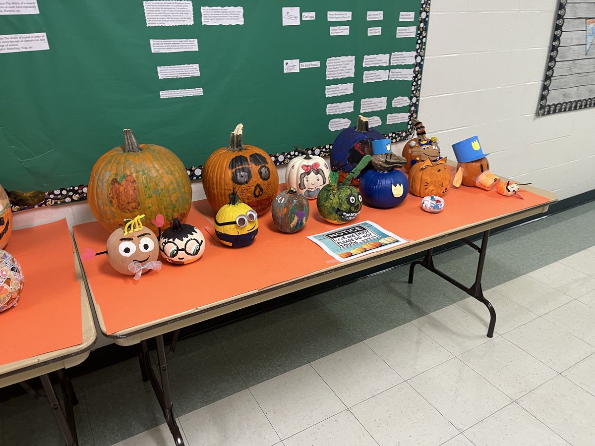 Mrs. Szczurek tweet media