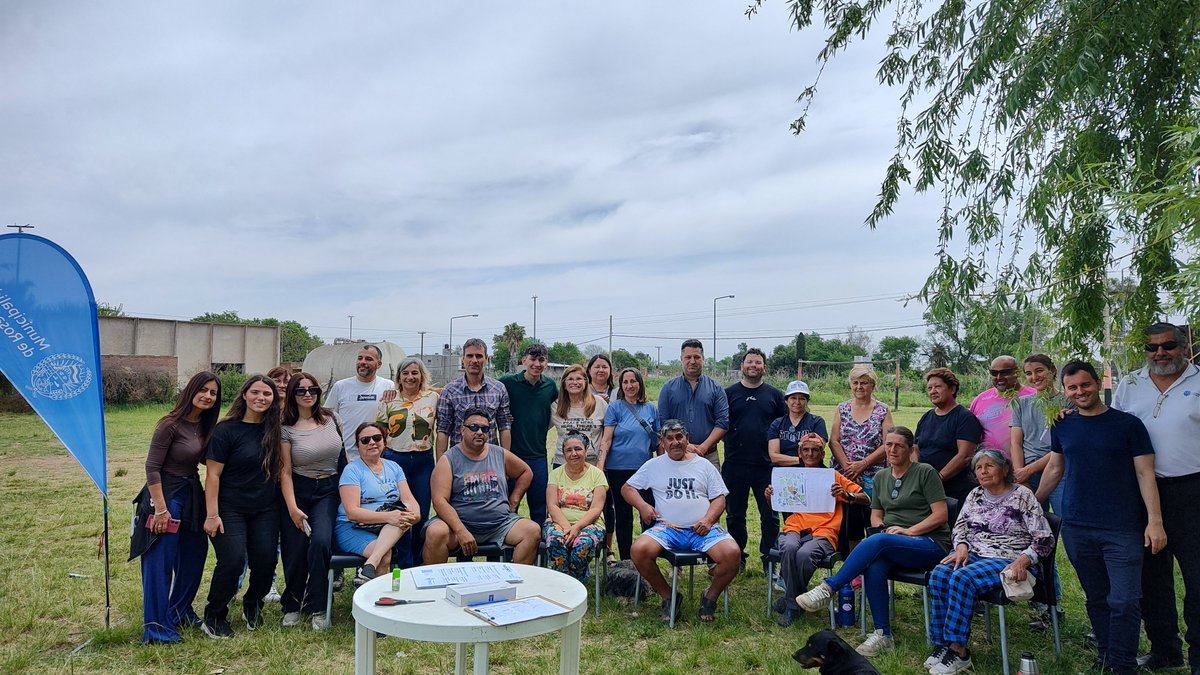 CONSEJO BARRIAL: CRISTALERÍA 💬👥

Realizamos un encuentro con vecinos, vecinas e instituciones del barrio para proyectar juntos la nueva plaza de Cullen y Ugarte y Fontana.
Además, pudieron sumar su voto al presupuesto participativo 2026 🗳️

¡Gracias por sumarse! 🙌