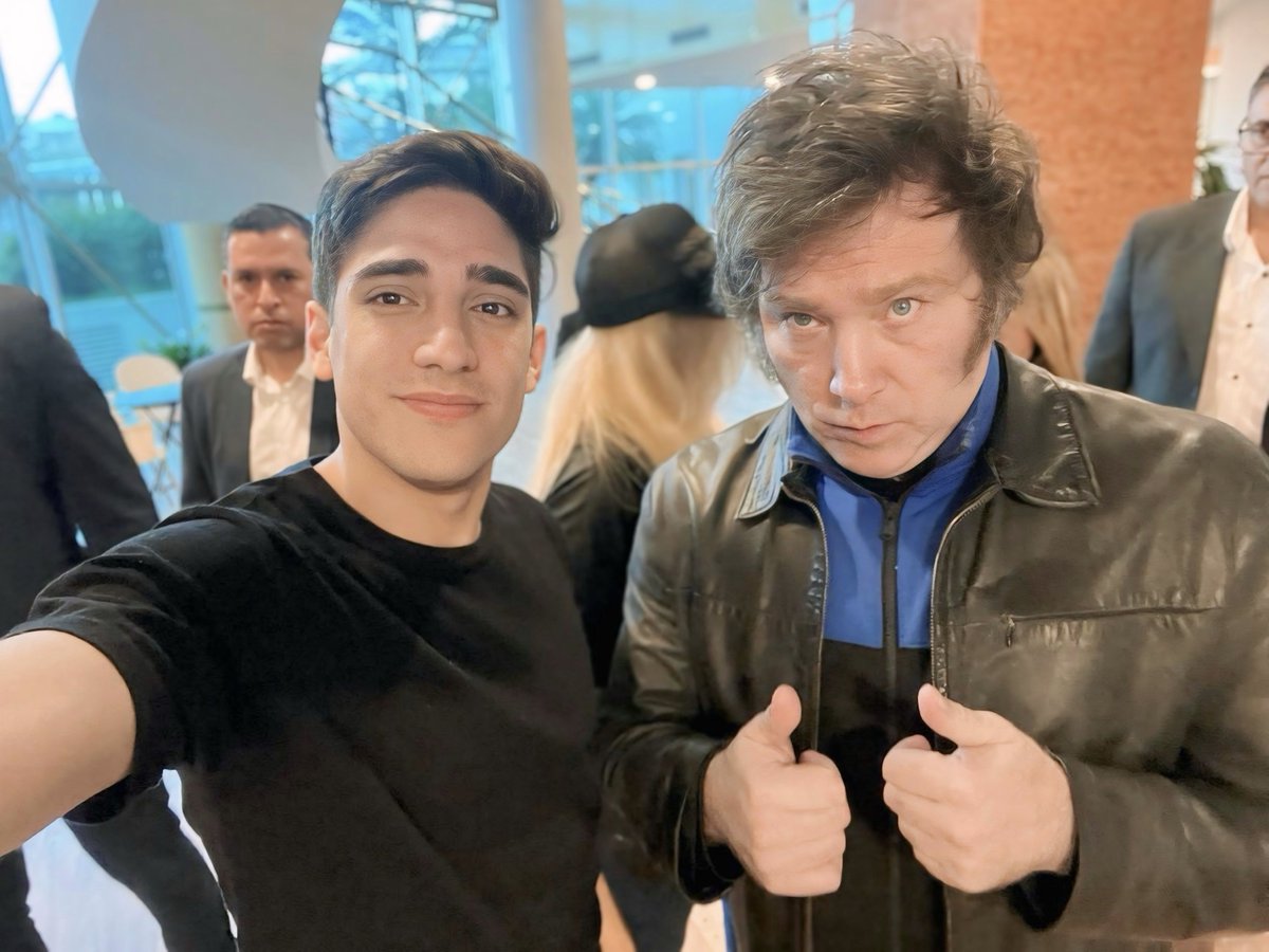 Che Libertarian tweet media