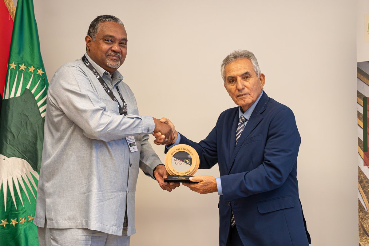 Closing Session | On behalf of <a href="/Bankole_Adeoye/">Amb. Bankole Adeoye</a>, <a href="/AmbSalahHammad/">Amb. Salah Hammad</a> presented a recognition award to NARC in appreciation of their invaluable collaboration and contribution to the success of the program hosted in Tripoli, Libya, from 20–22 Oct 2025. #DGTrends"
