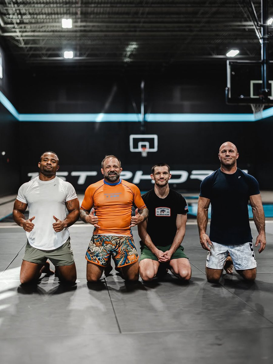 ChadRobo's tweet image. Had an absolute blast at @1stPhorm’s
FallFest
What an incredible group of people led by @FRISELLAHQ and @andyfrisella— the culture they&apos;ve built is something special.
I got to sit down with Andy and DJ for the @RealAFPod, roll some BJJ with my new friend Jarrett Bond (who lined…