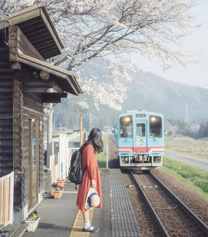 木曜日の深夜、晴れ。
元気気分で作業する。