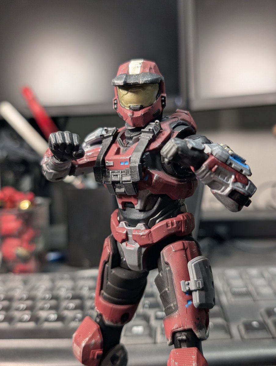 HOIDA247's tweet image. Finished another MK V [B] figure right before Halo Worlds.

Parts and painted by me.

#Halo #halocommunity #HaloSpotlight