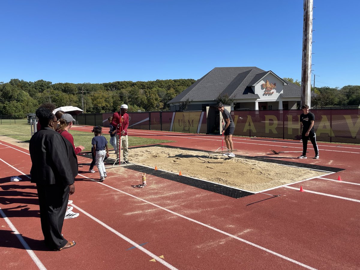 jdm_ulm's tweet image. J S Magnet 3rd grade classes doing track and field with our athletes at Brown Stadium!