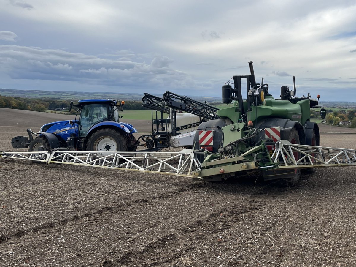 Always happy to help fellow farmers in need. With my mix of machines, animals and people the boot is very often on the other foot!

Emptying out a neighbour’s broken sprayer of herbicide so it doesn’t settle out in the tank over night.