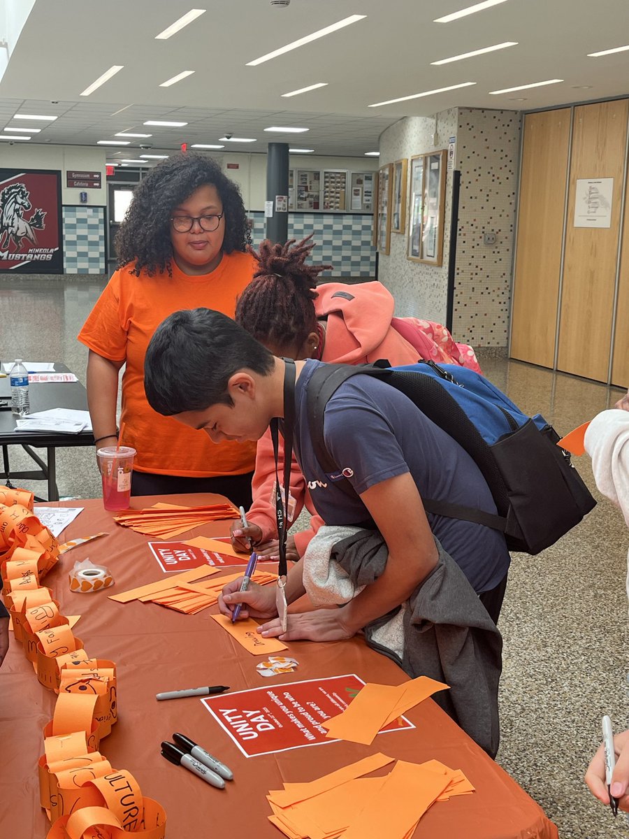 Mineola UFSD tweet media