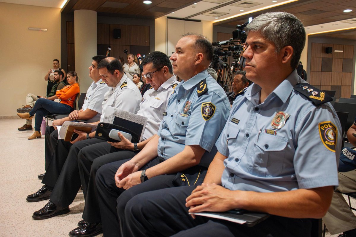 mambiente_py's tweet image. MADES establece periodo de veda pesquera 2025–2026 goo.su/4VIppR @canalpropy @1000_am @elnacionalpy