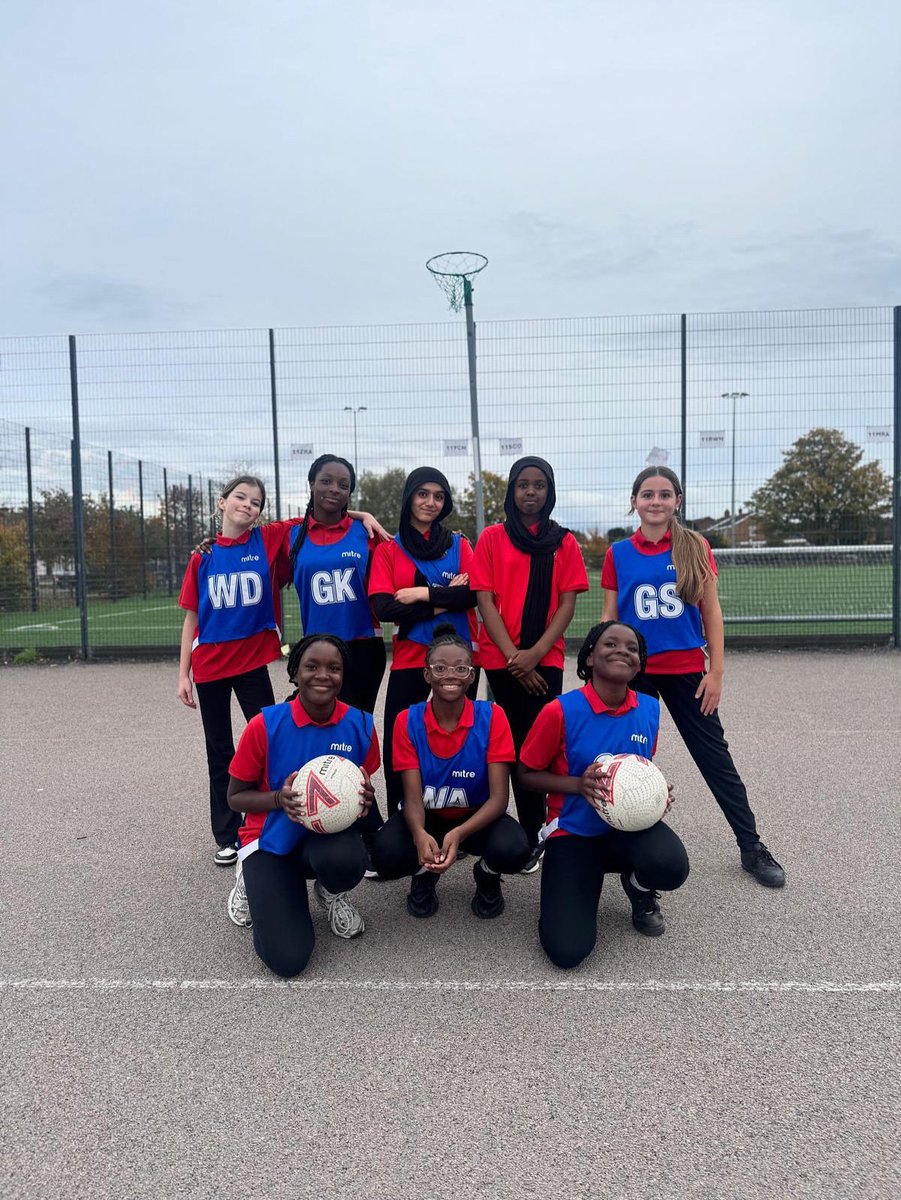 Well done to our year 7 and 8 girls netball team who drew their first match against Chalk hills tonight and won their first basketball against Lea Manor yesterday 💪 #providingopportunities #schoolnetball #schoolbasketball