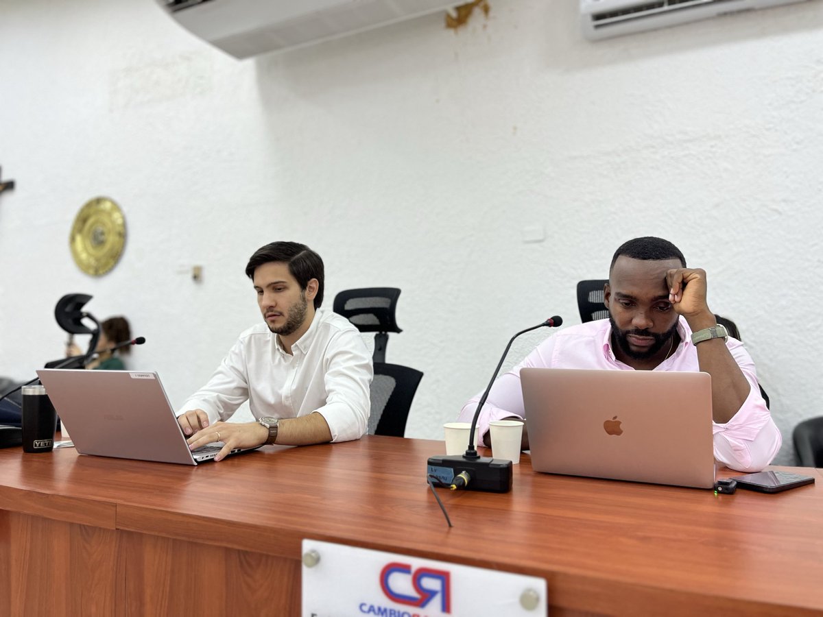 Concejodebaq's tweet image. 📌🗓️ Comisión Segunda de Presupuesto y Asuntos Fiscales. 

🔴🟡🟢 Concejo Distrital de Barranquilla.