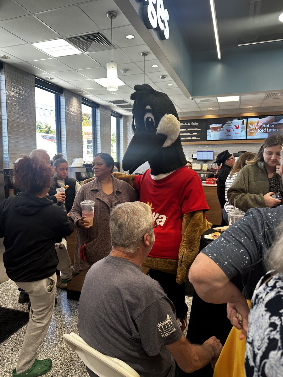 cjburnell's tweet photo. @Wawa VIP in Lynchburg was so fun! Thanks for the invite Wawa and just so you know, the staff was incredibly kind and fun! 10/10 experience https://t.co/dXTr8bfgZB