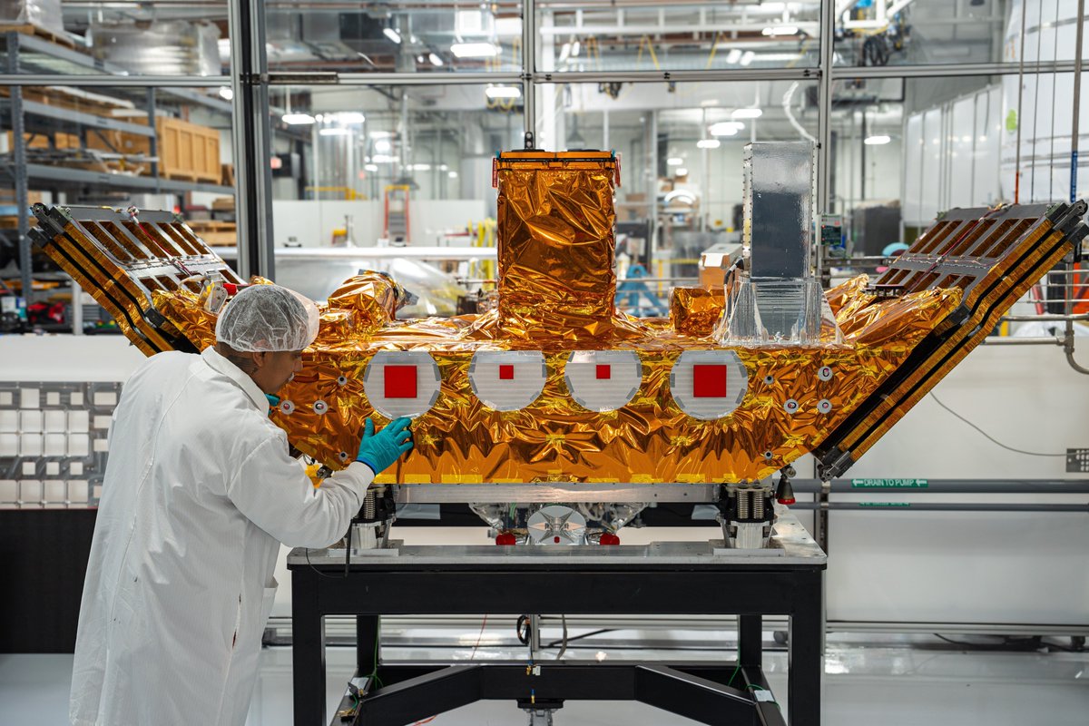 GoToImpulse's tweet image. Mira is getting ready for launch! 

Our spacecraft for the LEO Express 3 mission has officially left our building ahead of the upcoming Transporter-15 rideshare mission with @SpaceX.

This marks another key milestone as we move toward launch.