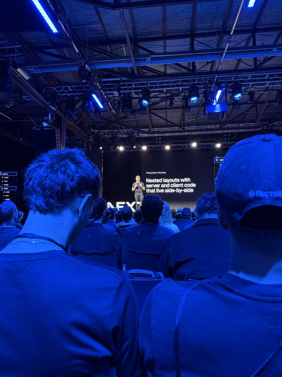 sebitokazu's tweet photo. cookers 👨‍🍳 #nextjsconf https://t.co/gTTmM22W6n