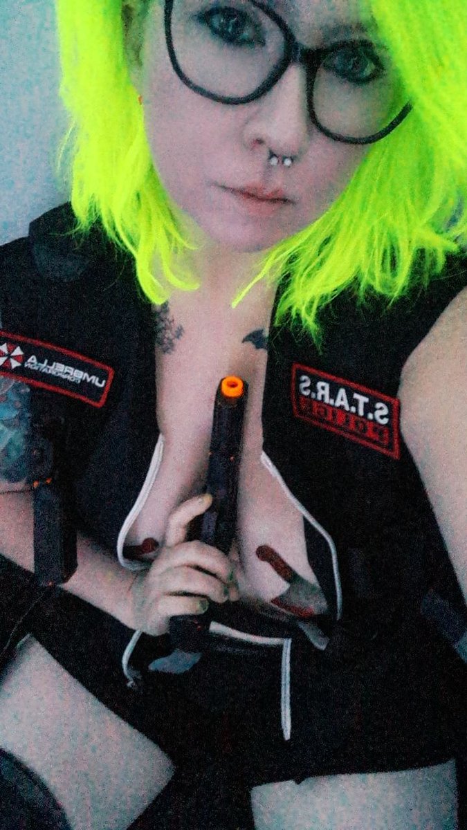 Gamerchick4ever tweet media