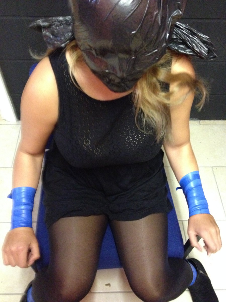 StalkingCreep22's tweet photo. The darkness, and the feeling of the plastic bag pressing against your face with every breath you take as you suffocate.

#nsfw #asphyxia #suffocation #torture #horror #victim #bondage #bagged #bagging #breathless #badend #death #snuff #damselindistress https://t.co/cjZsCSv2ES