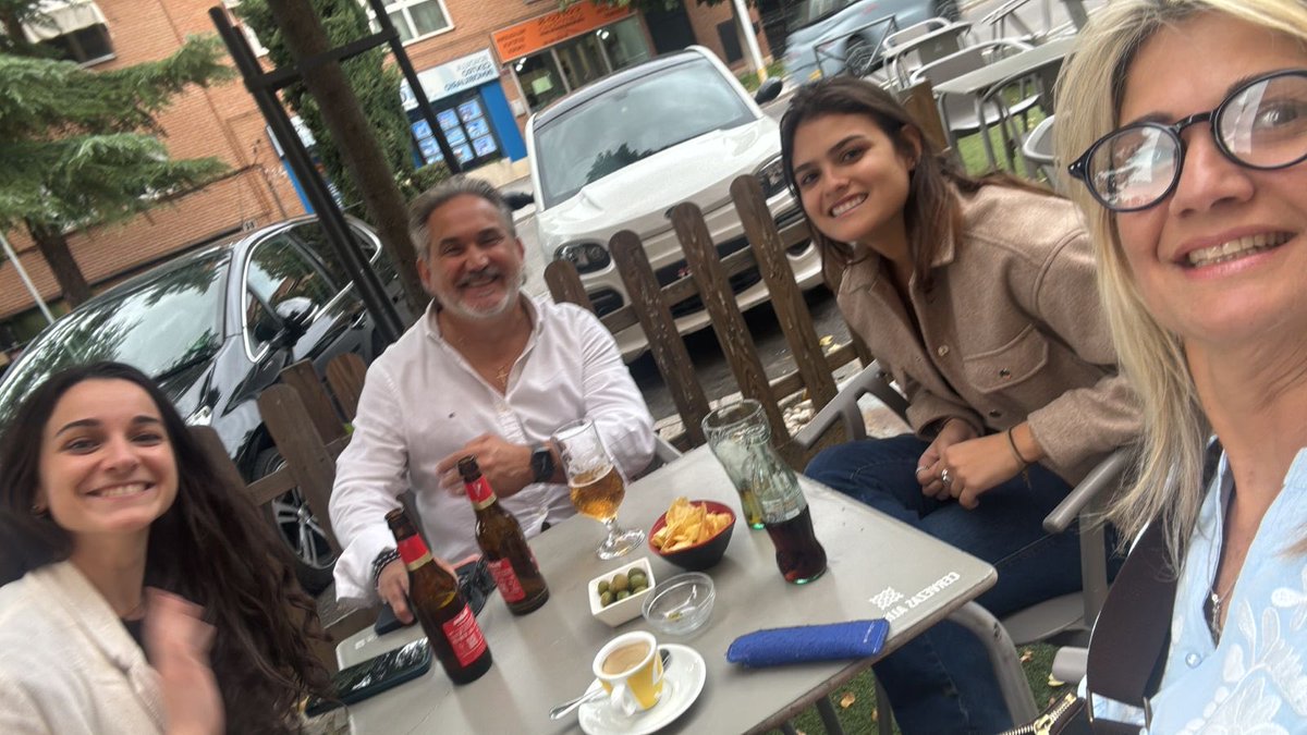 Gracias Querido <a href="/JavierBergon/">Javier Bergón</a> por Recibir a mi sobrina Maria Paula Garcia en la Cede de ⁦<a href="/AndaConmigoFund/">Fundación Anda Conmigo</a>⁩ en Madrid , Muy entusiasmado de la apertura 1 enero de nuestro primer centro en RD , seguro el primero de muchos más por toda Latinoamerica .