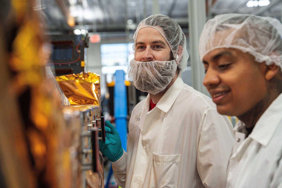 GoToImpulse's tweet image. Mira is getting ready for launch! 

Our spacecraft for the LEO Express 3 mission has officially left our building ahead of the upcoming Transporter-15 rideshare mission with @SpaceX.

This marks another key milestone as we move toward launch.