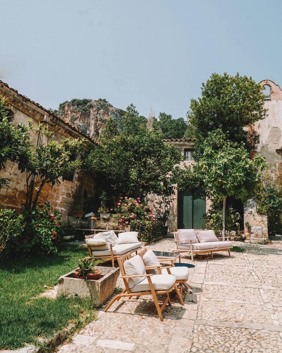 Pure Sicily tweet media