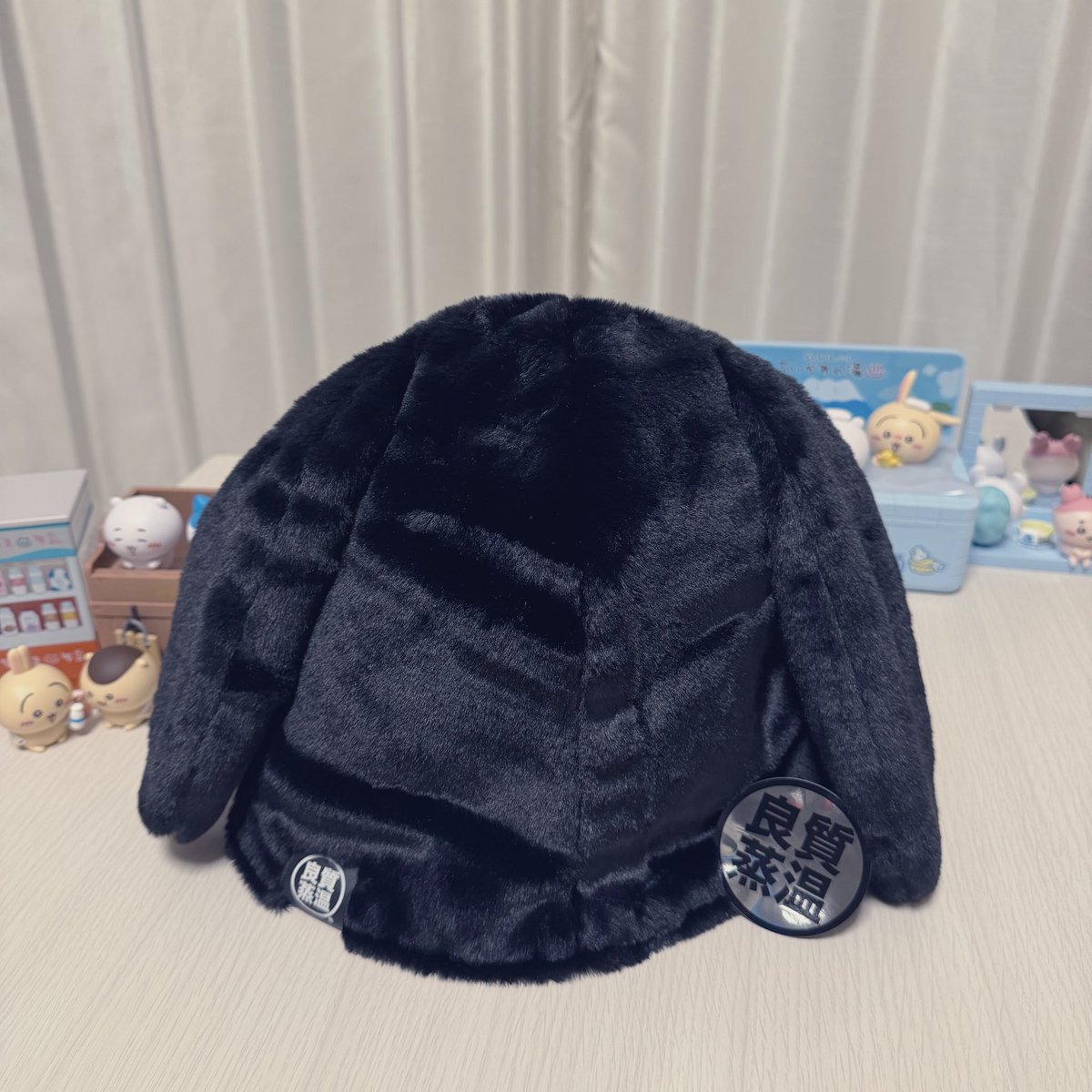 pimaru_n's tweet photo. 良質蒸温でびゅー！！！！！
くろうさ🐰🖤が発売されたら
絶対に欲しい！！！って思って
気にしてチェックしてたら買えた…！
これは運命だー！
私の元に来てくれてありがとう🥹🫶🏻
嬉しくてアイコンにも被せた🫰🏻
ふわふわで気持ちいい♡！
早くサウナイキタイ
#ベストサウナハット https://t.co/kV273bpp5l