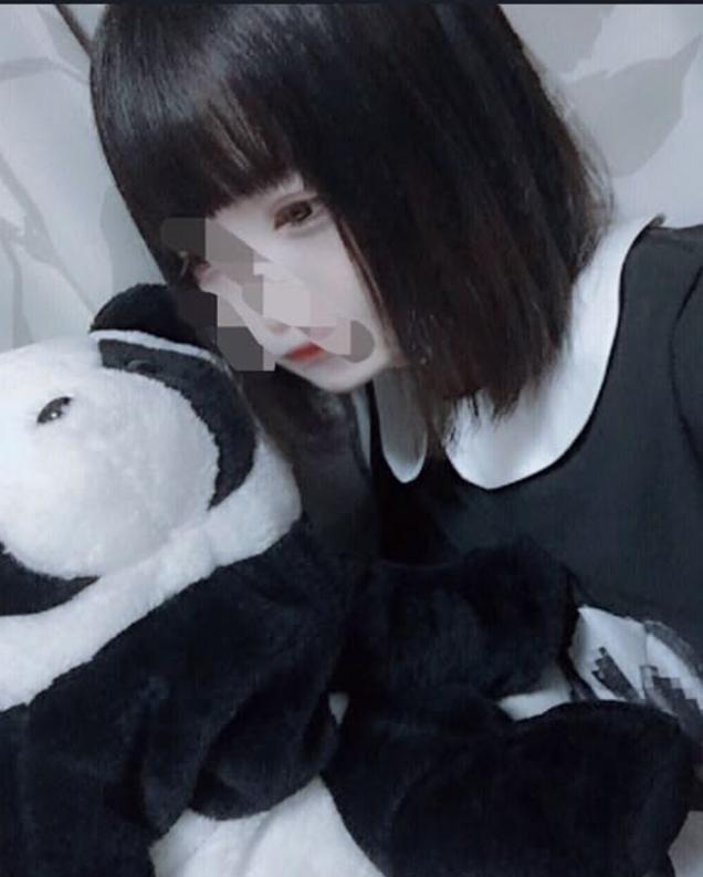 SophBooG's tweet image. 木曜日午前のメモ：風強め／楽しい。散歩する→昼寝する。今日もこつこつ。