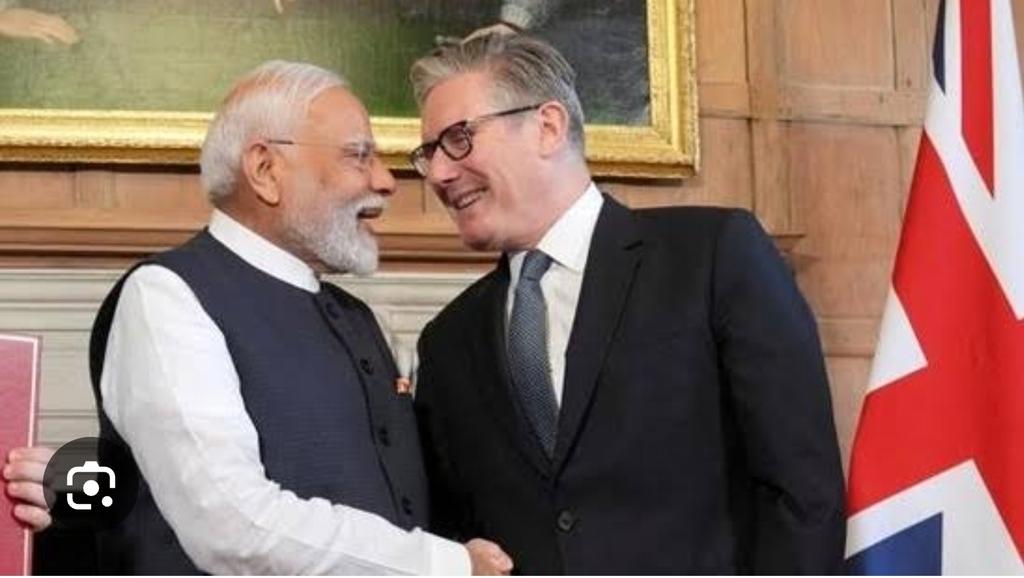 Intel_Observer's tweet image. UK PM’s visit to India wasn’t just about trade — it was about power.
CETA may boost exports and jobs, but London’s silence on India’s Russian oil shows economic gain now outweighs Western unity.