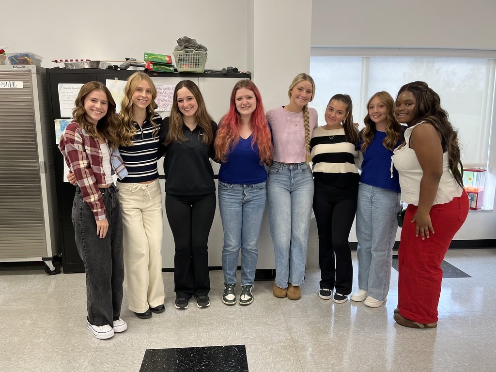 MPASDVikings's tweet image. A huge thank-you to the MP Rotary Club for hosting their annual Vocation Day! 🙌 25 MP students explored local career opportunities thanks to our amazing community partners who sponsored student visits. #ServiceAboveSelf #CareerReady #CommunityStrong @mpavikings
