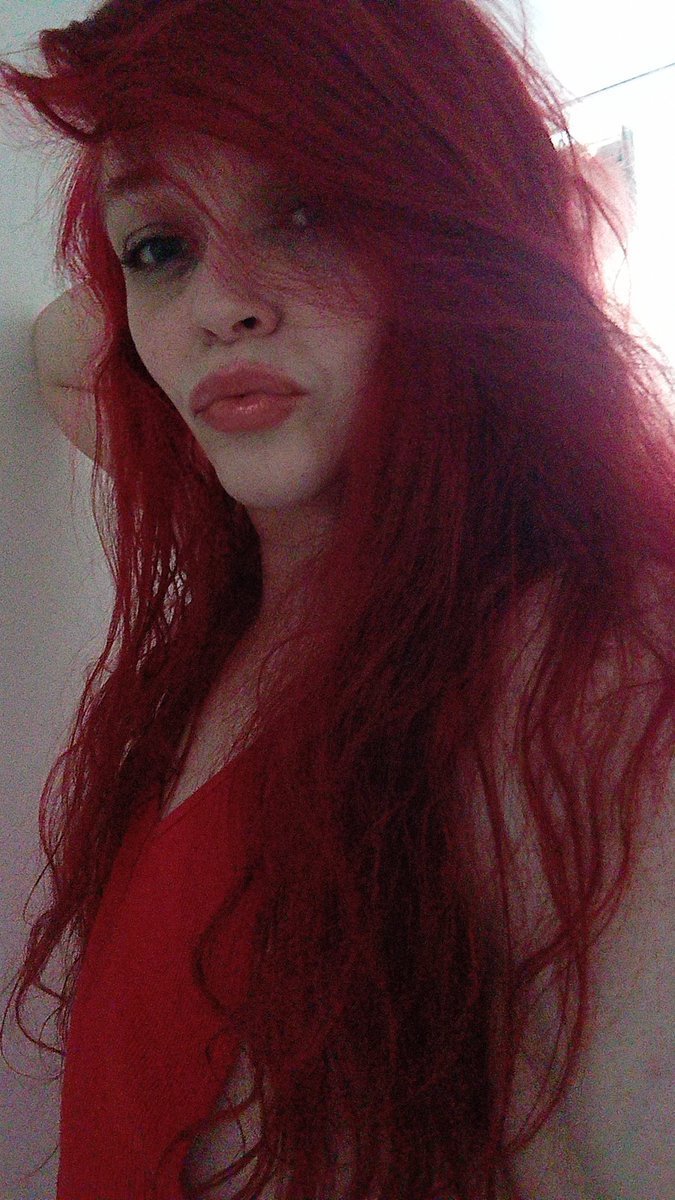 peterjoe1990's tweet image. @GoddessRed8 owns me. I will never send nor be involved in any other relationship. I&apos;m devoted to her but I&apos;m available to promo and serve others growing the community. Queen Red is the Queen.