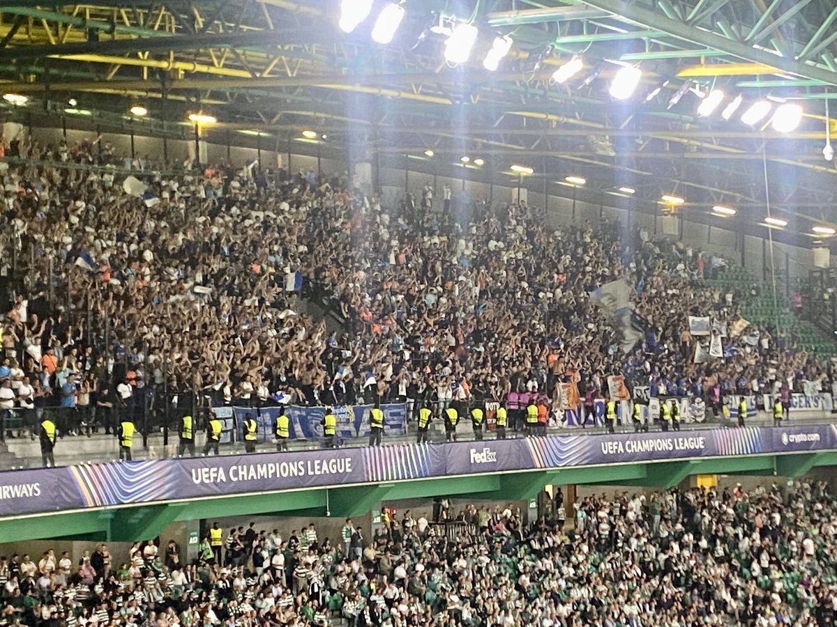 #SCPOM Performance vocale exceptionnelle du parcage ce soir à Lisbonne, merci aux vaillants qui représentent Marseille! 
#ForzaOM 🇫🇮🔥🎶💪