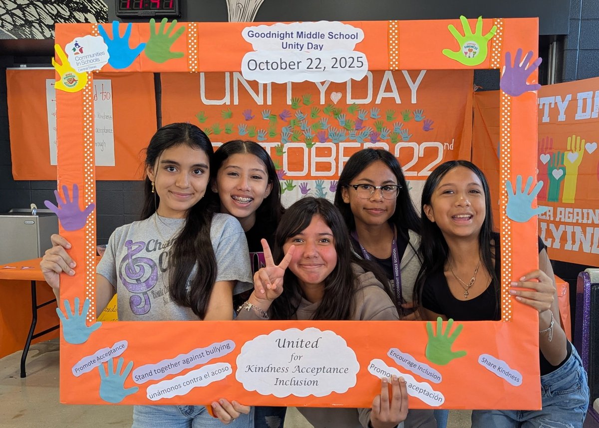 GoodnightSMCISD's tweet image. Today GMS celebrated Unity Day!!! Lets all stand together as one against bullying by promoting kindness, acceptance and inclusion. #UnityDay2025