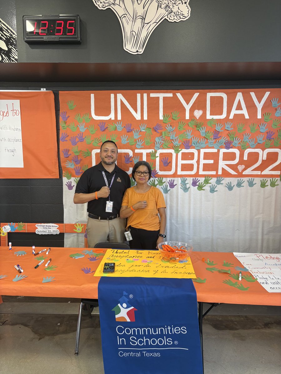 GoodnightSMCISD's tweet image. Today GMS celebrated Unity Day!!! Lets all stand together as one against bullying by promoting kindness, acceptance and inclusion. #UnityDay2025