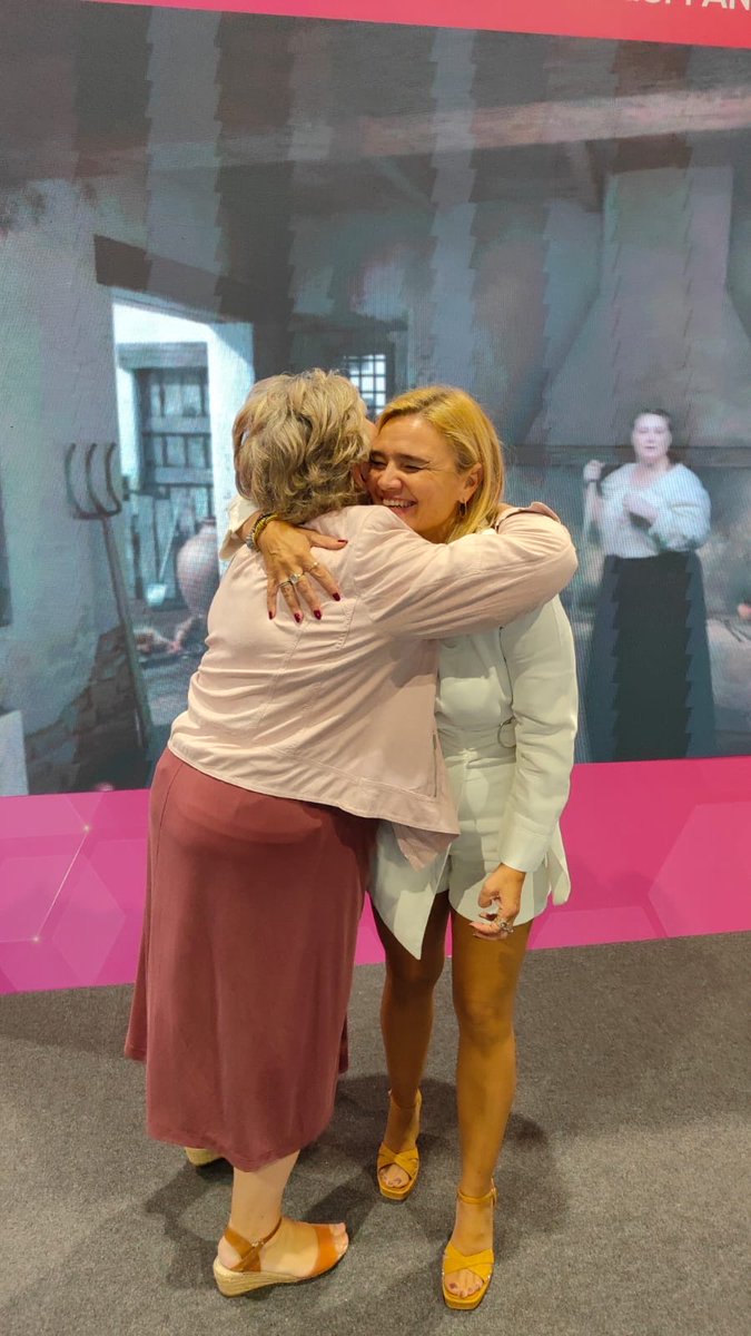 SebkaTechnology's tweet image. 🌍✨ ORIGENIA en el TIS @tissevilla con ¡Concha Foronda!

Desde Sebka, trabajamos para transformar la manera en que se vive el turismo cultural y patrimonial, desarrollando herramientas que hacen la historia más accesible, interactiva y emocionante. 🚀

Actualmente, ORIGENIA está…