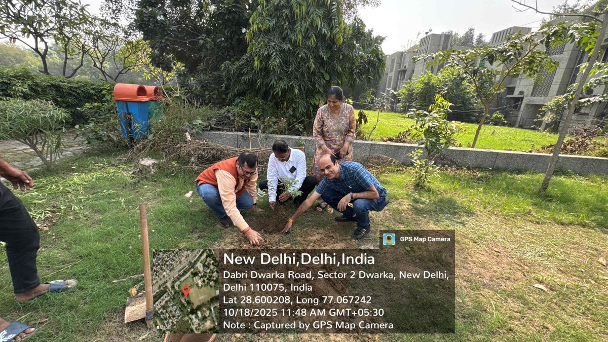 BCASDU's tweet photo. 🌿 Welcoming to #NavgrahaVatika at BCAS - our camphor tree! Known for its air-purifying properties, it enriches the environment. A green addition that benefits both nature and well-being! 🌱#IKS #Camphor #EcoFriendly #GreenLiving #MoEFC #MinistryOfEnvironment #Sustainableindia https://t.co/lMMitdEzdN