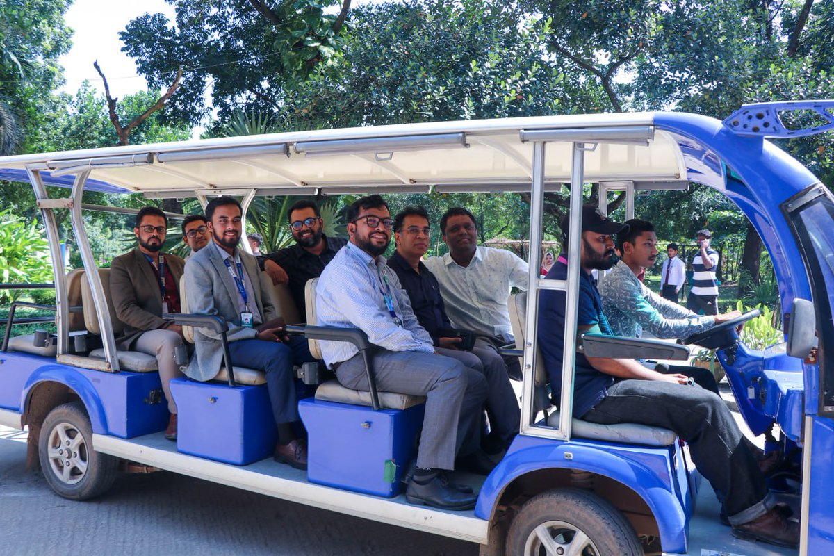 jmcdiu's tweet image. 📍 | 𝐖𝐞𝐥𝐜𝐨𝐦𝐢𝐧𝐠 𝐭𝐡𝐞 𝐞𝐧𝐭𝐢𝐫𝐞 𝐃𝐞𝐩𝐚𝐫𝐭𝐦𝐞𝐧𝐭 𝐨𝐟 𝐉𝐨𝐮𝐫𝐧𝐚𝐥𝐢𝐬𝐦 𝐚𝐧𝐝 𝐌𝐞𝐝𝐢𝐚 𝐂𝐨𝐦𝐦𝐮𝐧𝐢𝐜𝐚𝐭𝐢𝐨𝐧 𝐭𝐞𝐚𝐦 𝐟𝐫𝐨𝐦 𝐆𝐫𝐞𝐞𝐧 𝐔𝐧𝐢𝐯𝐞𝐫𝐬𝐢𝐭𝐲 𝐭𝐨 𝐨𝐮𝐫 𝐯𝐢𝐛𝐫𝐚𝐧𝐭 𝐠𝐫𝐞𝐞𝐧 𝐜𝐚𝐦𝐩𝐮𝐬!

#GreenUniversity #MediaLab #JMC_DIU 🎓