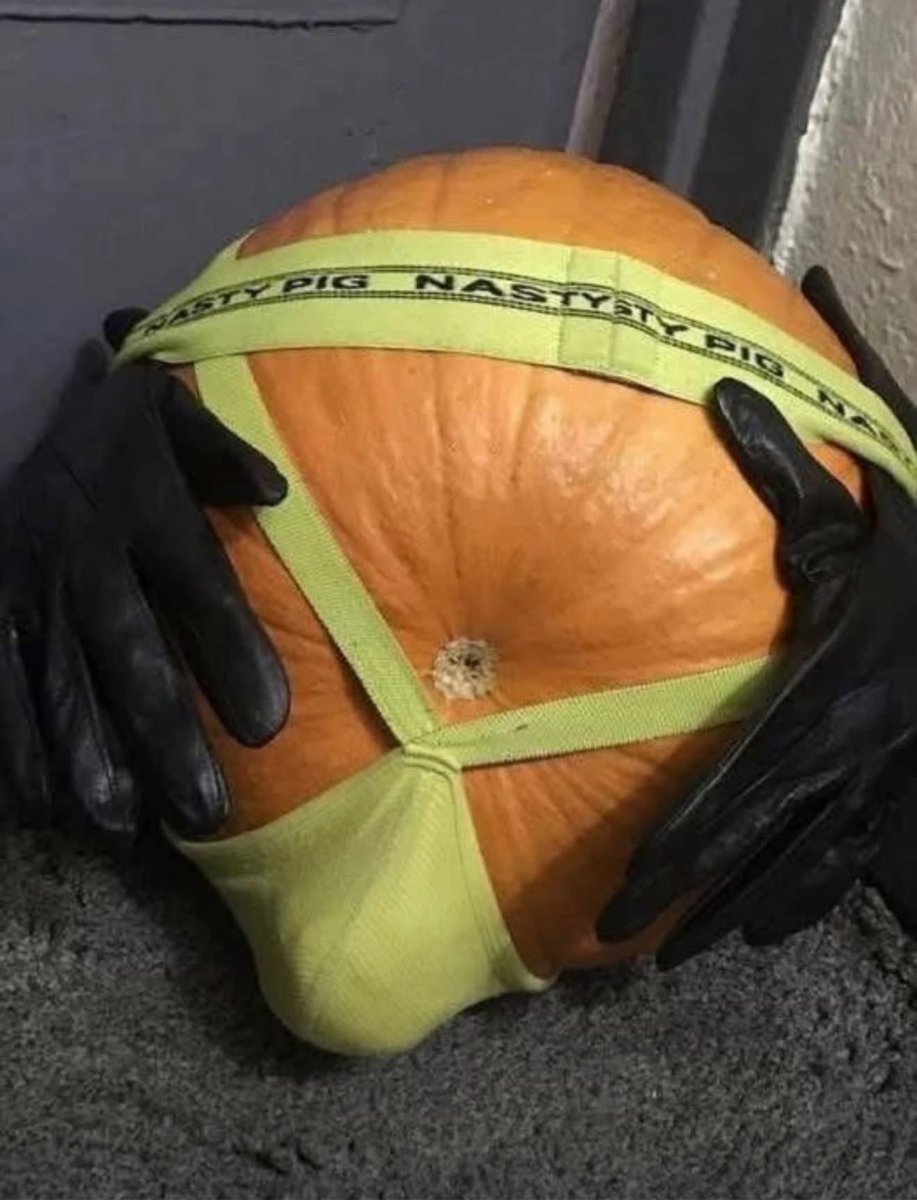 Excited to host our Halloween Contest Jerk Off Club.. there will be prizes courtesy of <a href="/batorbalm/">Bator Balm</a> &amp; #pumpkins to pump 🎃

RSVP at LouisvilleJacks.com