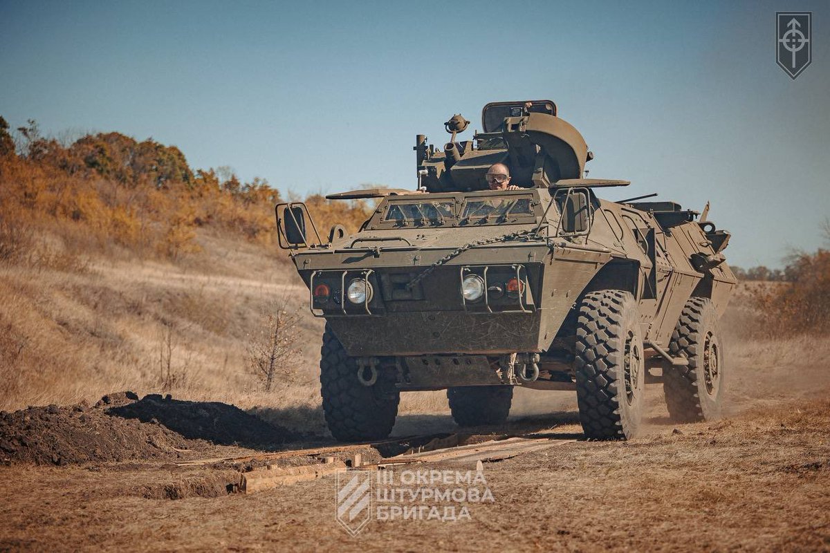 front_ukrainian's tweet image. ❗️🇺🇦Ukrainian military personnel from the 3rd Separate Assault Brigade received 🇺🇸American M1117 armored vehicles