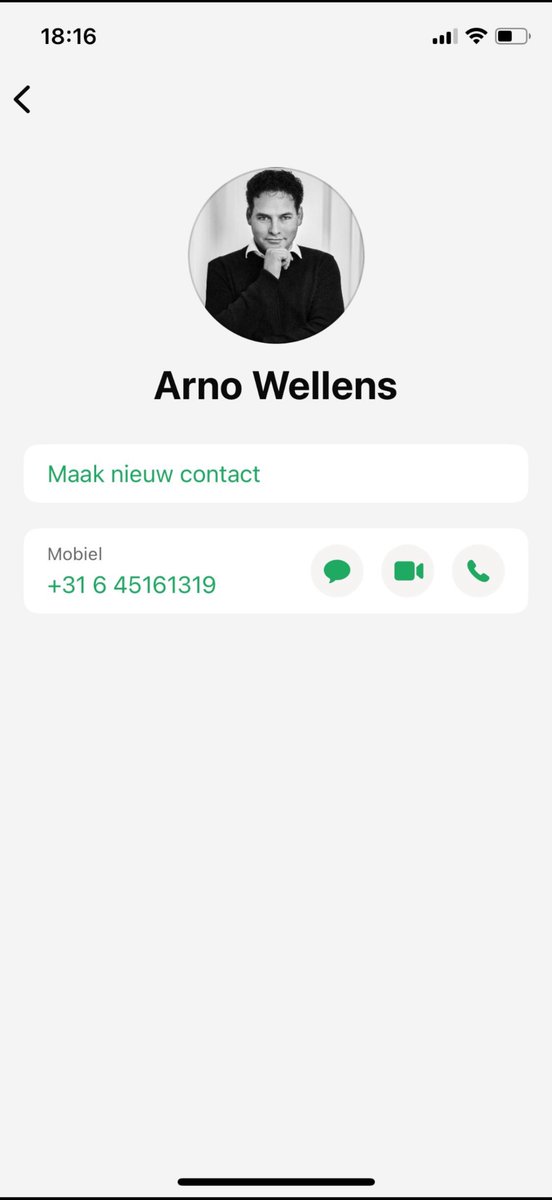 Er is iemand die zich voordoet als mij en beleggingen verkoopt. Ik kan er juridisch niks aan doen. Pure oplichting, toch legaal. Voor de zekerheid: nooit iets storten natuurlijk.