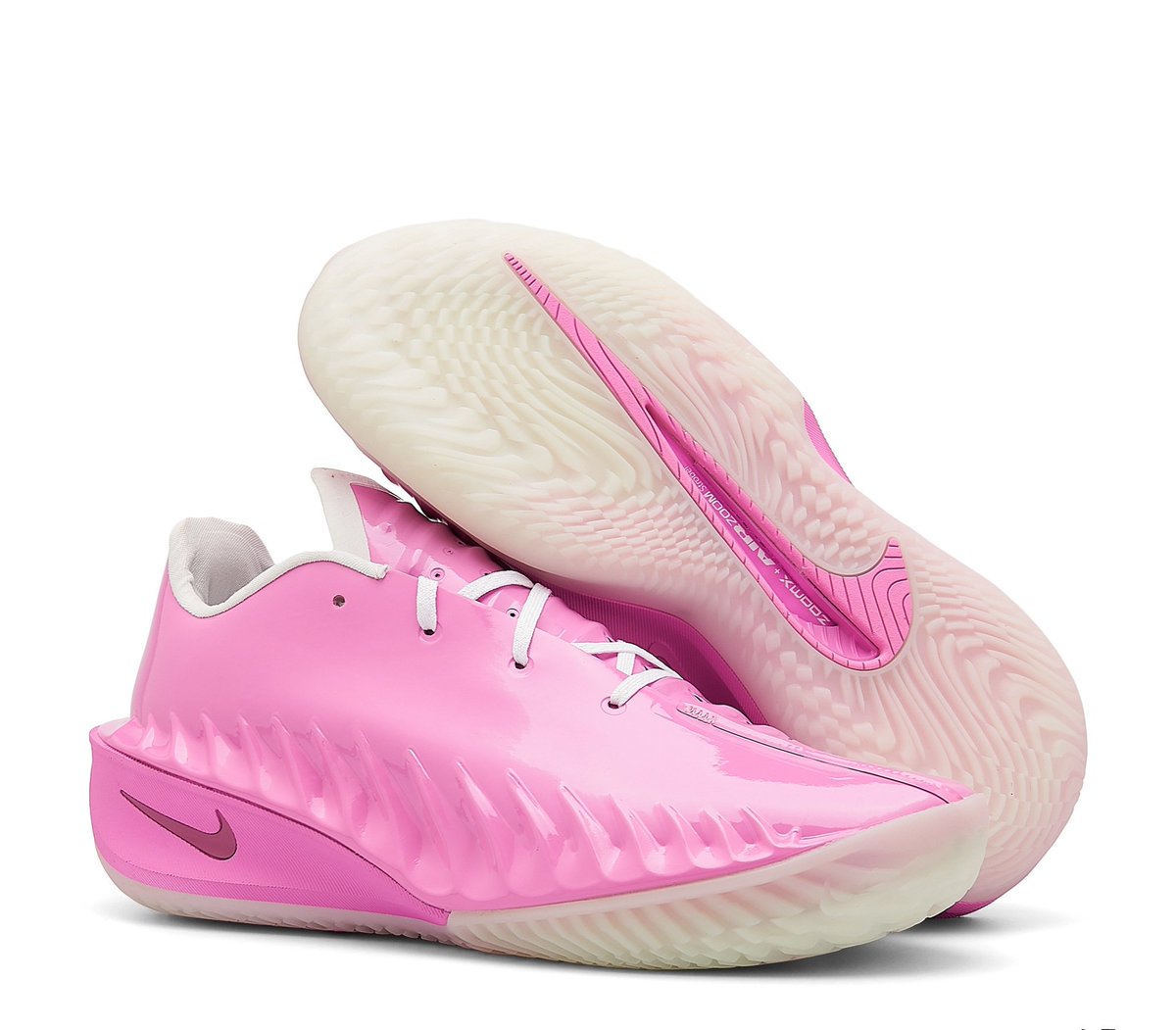 NOVEDAD
Nike gt cut 4
Varios colores disponibles
Tallas 40-46