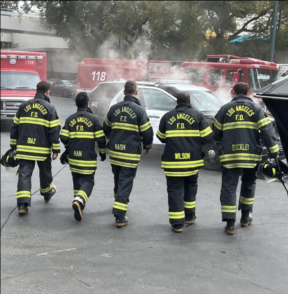 Robyn/ Robbie - Manly Muppet tweet media