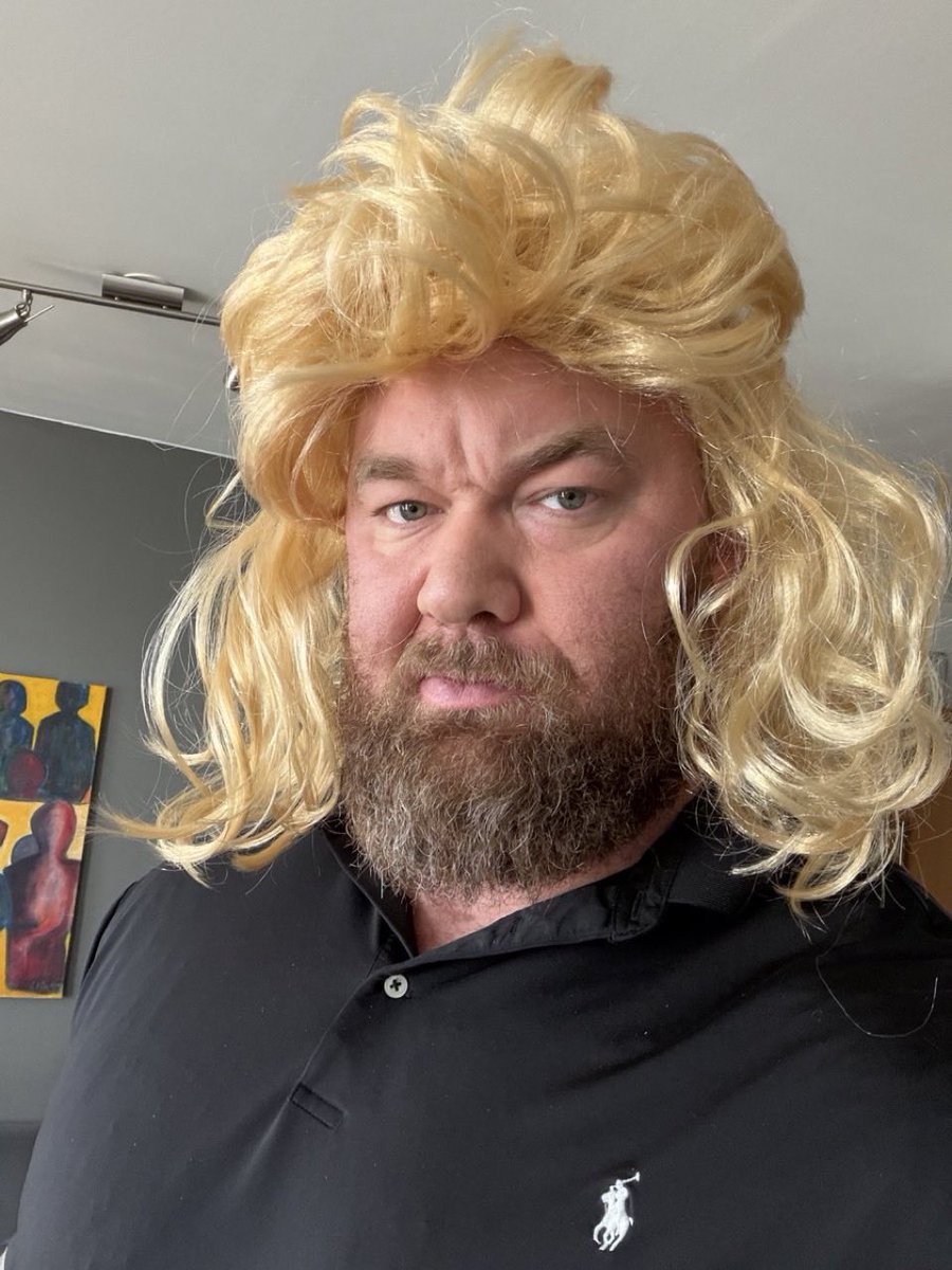 The stress of the echo deal has aged Cobie, you hate to see it.