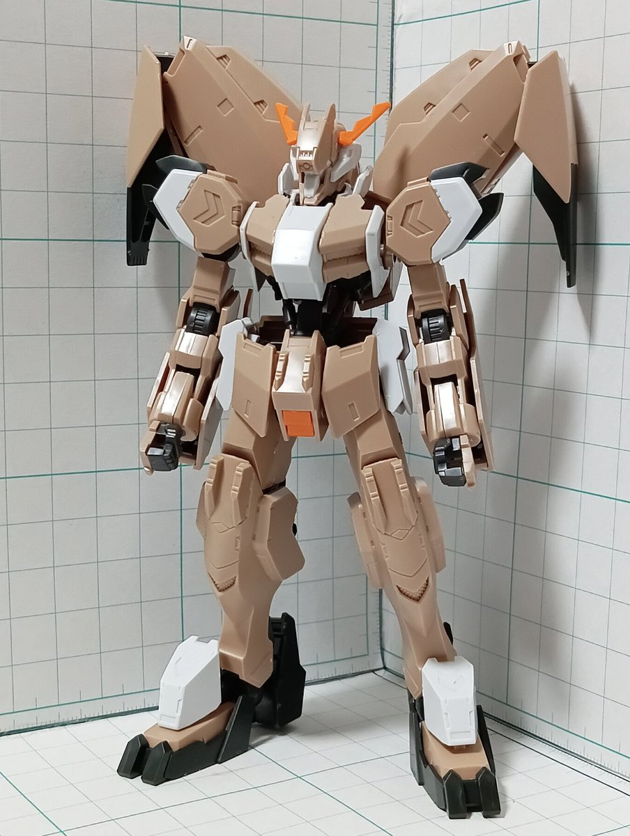 HG グシオンリベイクフルシティ
素組､あとは武装だけ
シール多めなんで､部分塗装します
鉄血キット初めて作りましたが､
ガンダムフレームが一部付いているのはとても良いですね!
#ガンプラ
#HG