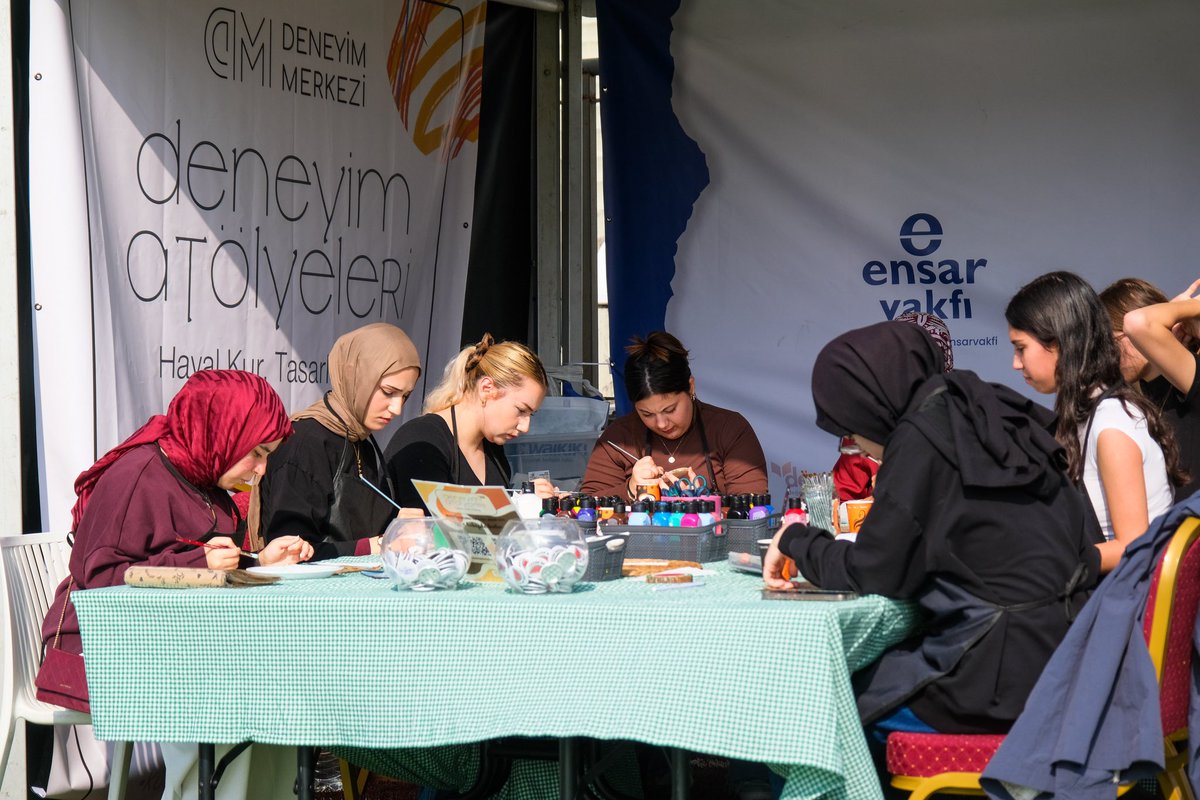 🔸 Ensar Vakfı olarak, STKFEST’te yerimizi aldık!

🇹🇷 Sn. Valimiz Davut Gül ve kıymetli misafirleri standımızda ağırladığımız festivalde, vakıf ruhunu, birliktelik ve hizmet bilincini gençlerimize aktarmaktan büyük heyecan duyuyoruz.

📣 Bu coşku yarın da aynı hızla devam edecek!